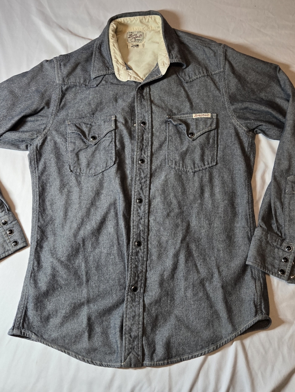 Lucky Brand Mens Blue Pearl Snap Flannel Small Can Be Worn As A Womens Large